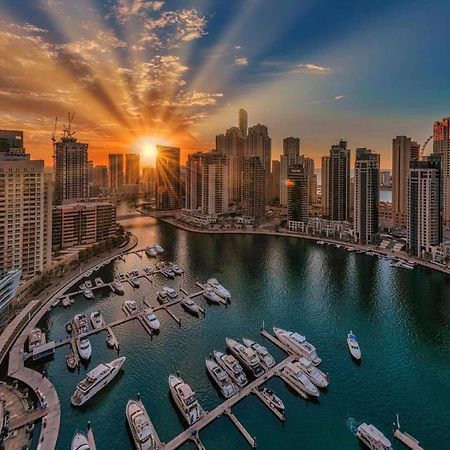 Private Gorgeous Room With Marina View With Shared Kitchen In Shared Apartment Dubai Esterno foto