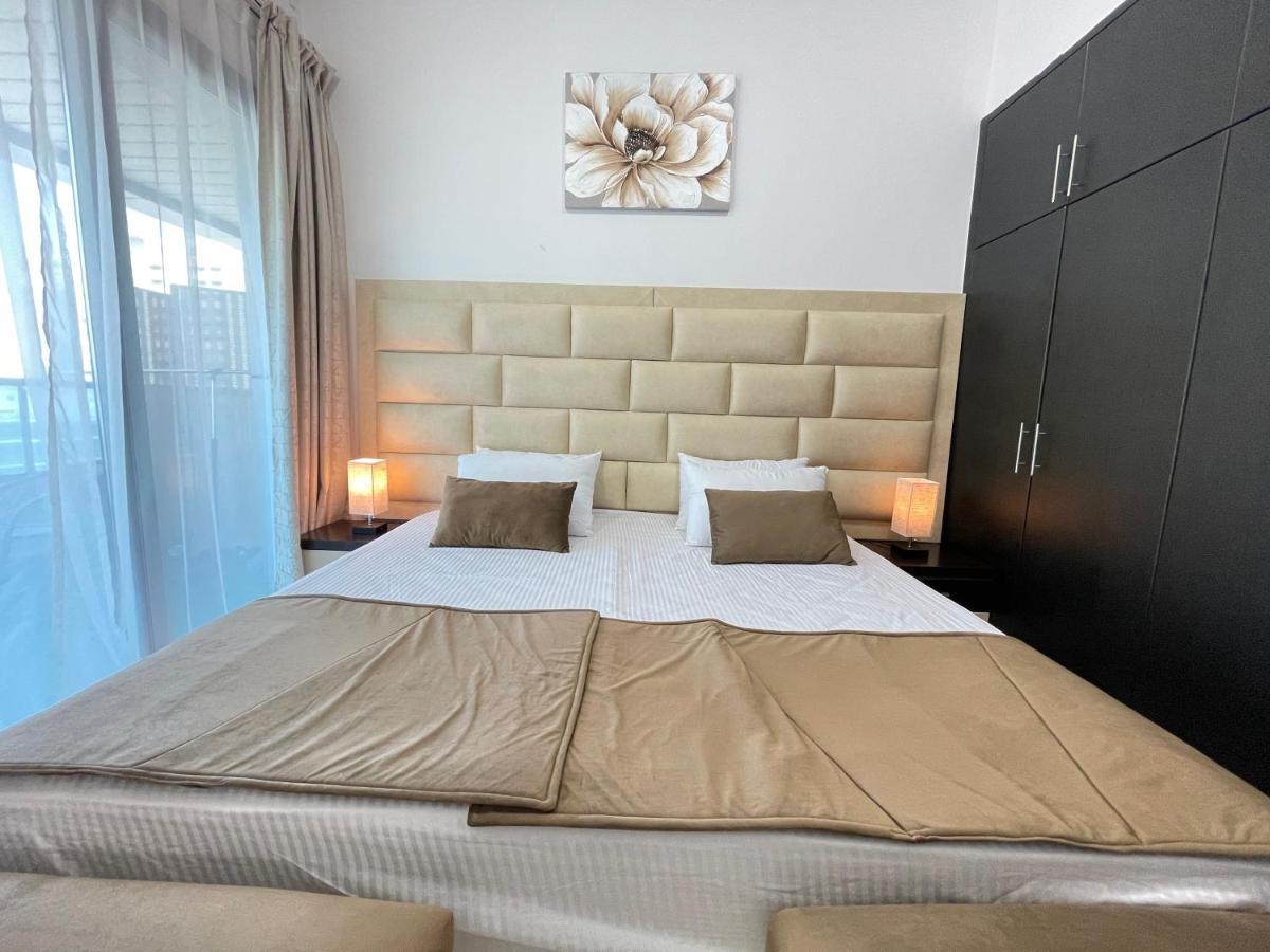 Private Gorgeous Room With Marina View With Shared Kitchen In Shared Apartment Dubai Esterno foto