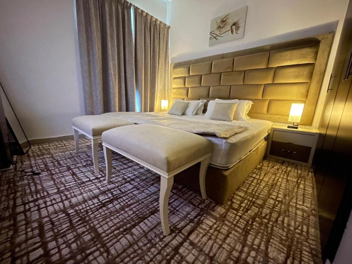 Private Gorgeous Room With Marina View With Shared Kitchen In Shared Apartment Dubai Esterno foto