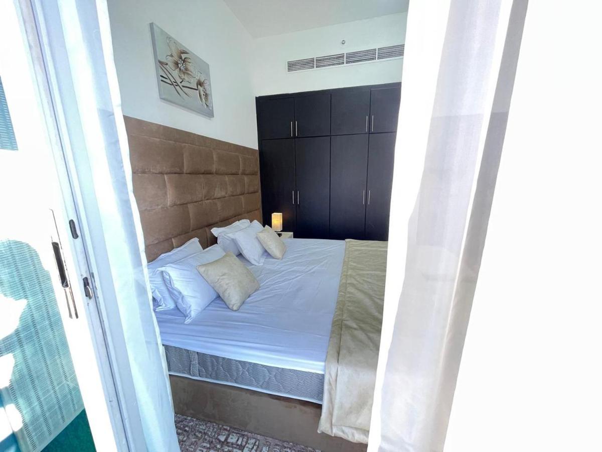 Private Gorgeous Room With Marina View With Shared Kitchen In Shared Apartment Dubai Esterno foto