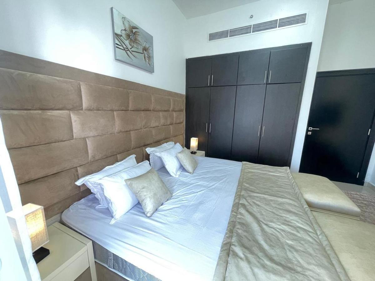 Private Gorgeous Room With Marina View With Shared Kitchen In Shared Apartment Dubai Esterno foto