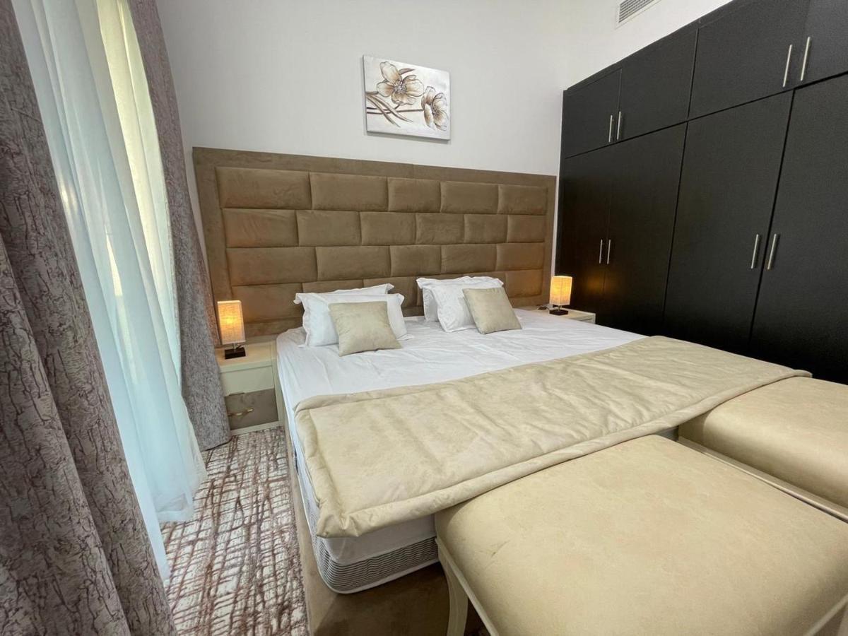 Private Gorgeous Room With Marina View With Shared Kitchen In Shared Apartment Dubai Esterno foto