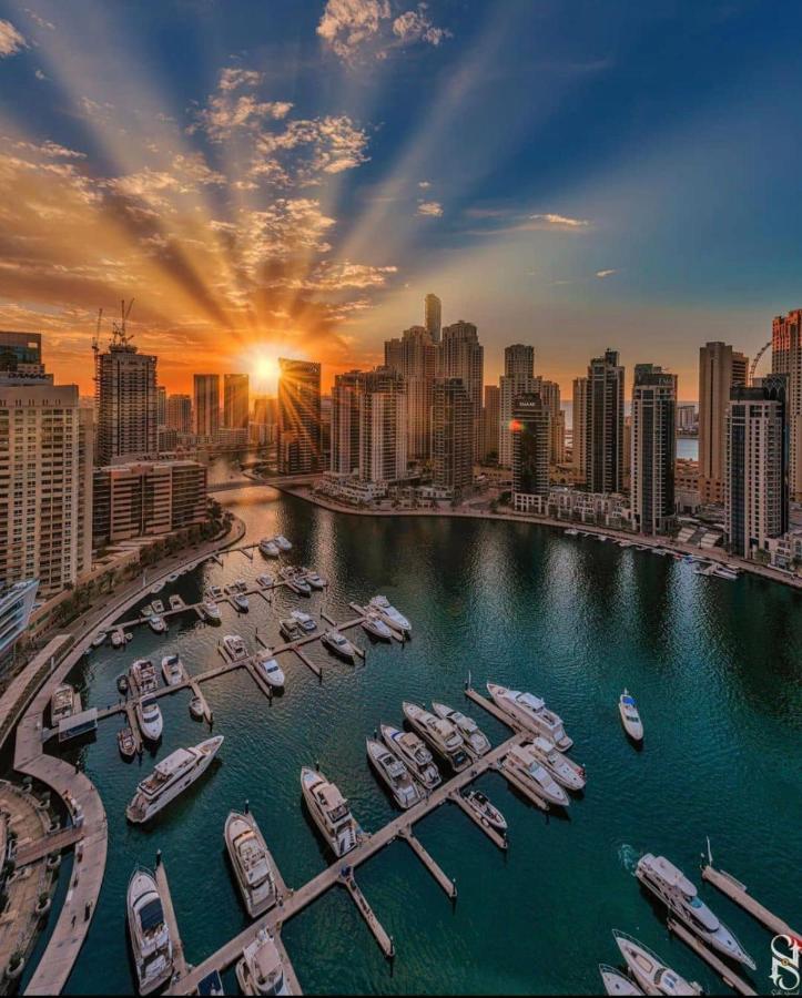 Private Gorgeous Room With Marina View With Shared Kitchen In Shared Apartment Dubai Esterno foto
