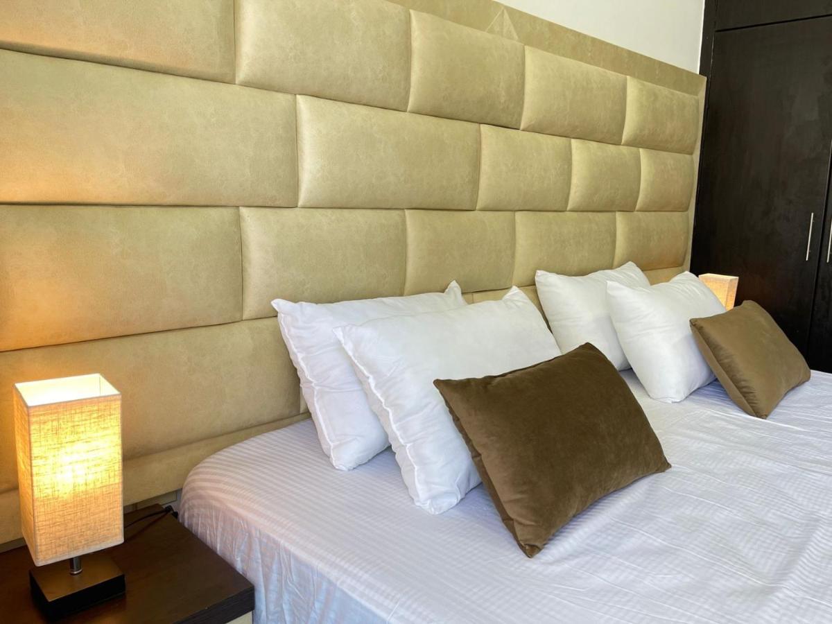 Private Gorgeous Room With Marina View With Shared Kitchen In Shared Apartment Dubai Esterno foto