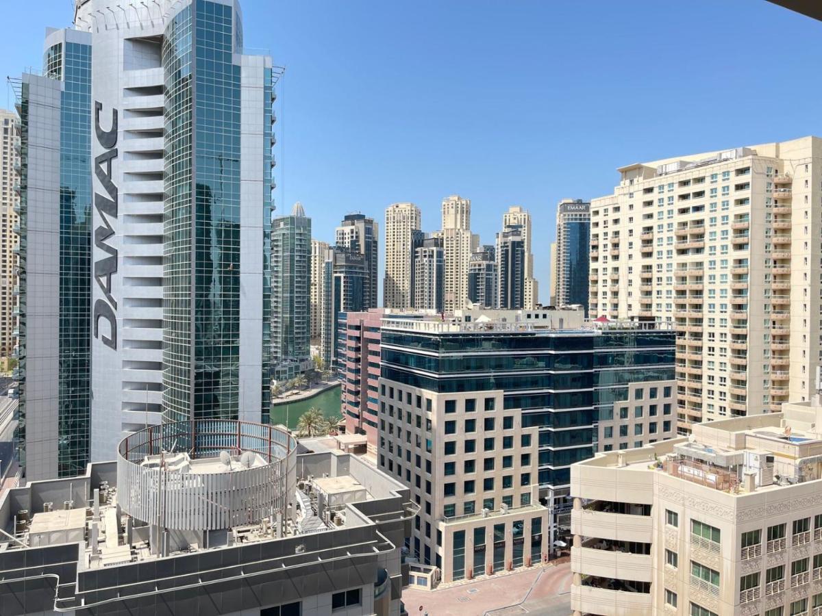 Private Gorgeous Room With Marina View With Shared Kitchen In Shared Apartment Dubai Esterno foto