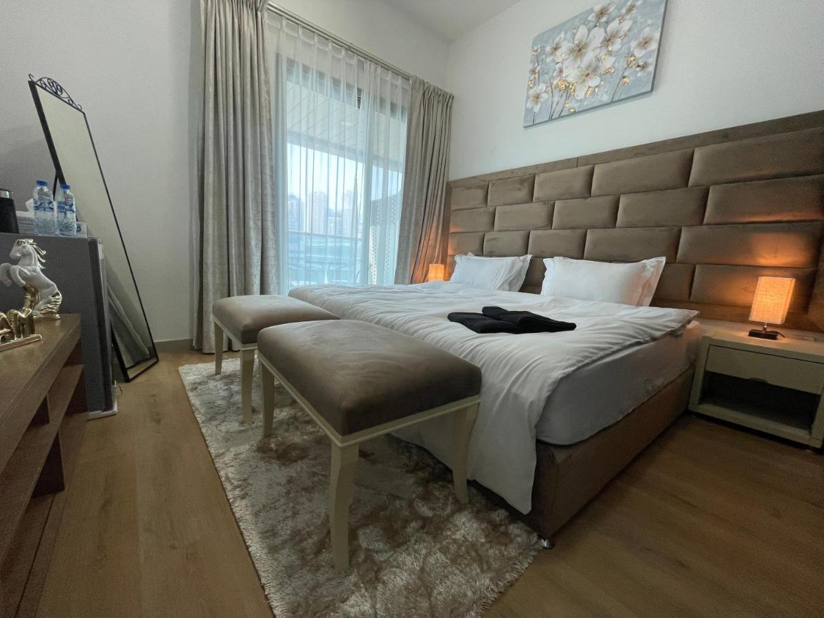 Private Gorgeous Room With Marina View With Shared Kitchen In Shared Apartment Dubai Esterno foto