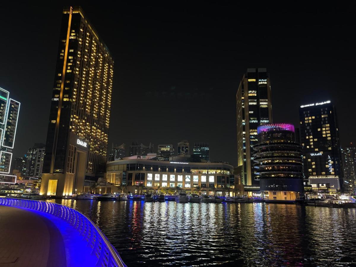 Private Gorgeous Room With Marina View With Shared Kitchen In Shared Apartment Dubai Esterno foto